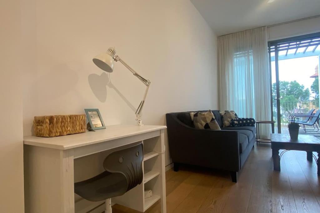 Laura Compound- Authentic 1 Bedroom Charming & Specious Tel Aviv Exterior foto