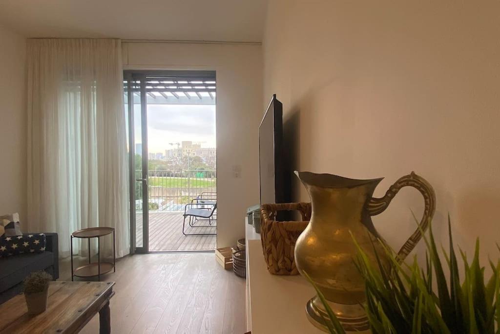 Laura Compound- Authentic 1 Bedroom Charming & Specious Tel Aviv Exterior foto
